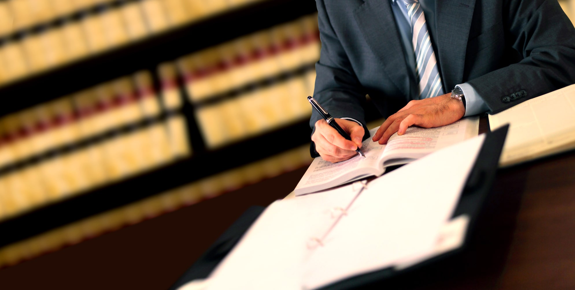 estate lawyer